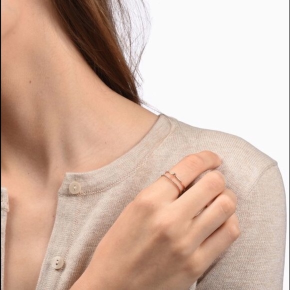 Mejuri gold stackable ring - Picture 3 of 3